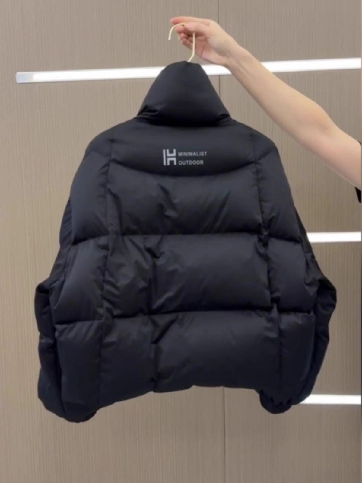 High-End and Stylish Black Cotton Jacket 2026 Spring Festival Fashionable Short Style for Petite People, Warm and Thickened Cotton Coat